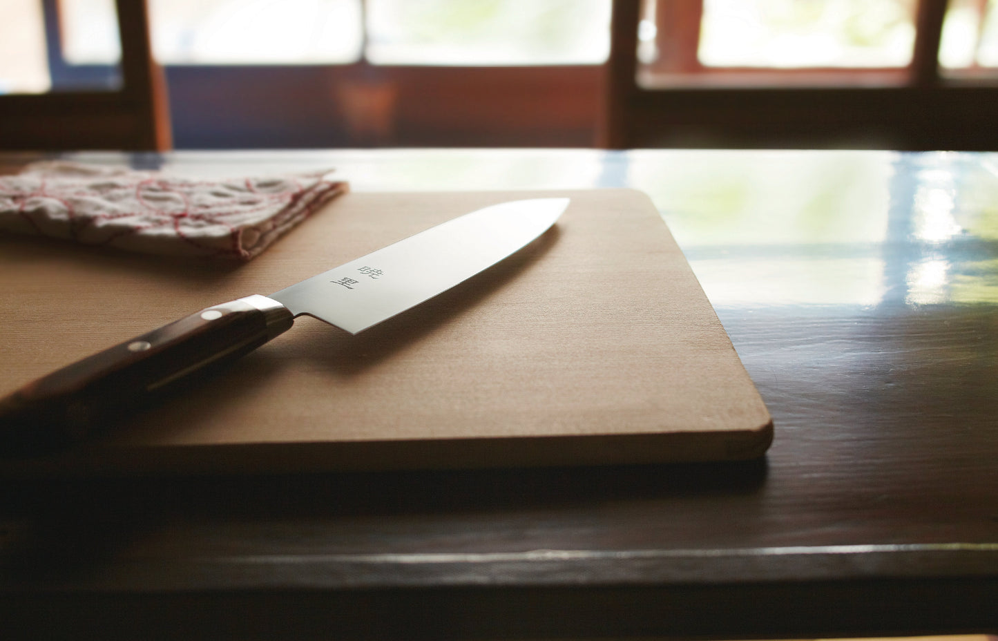 ＜Akari＞ Santoku knife