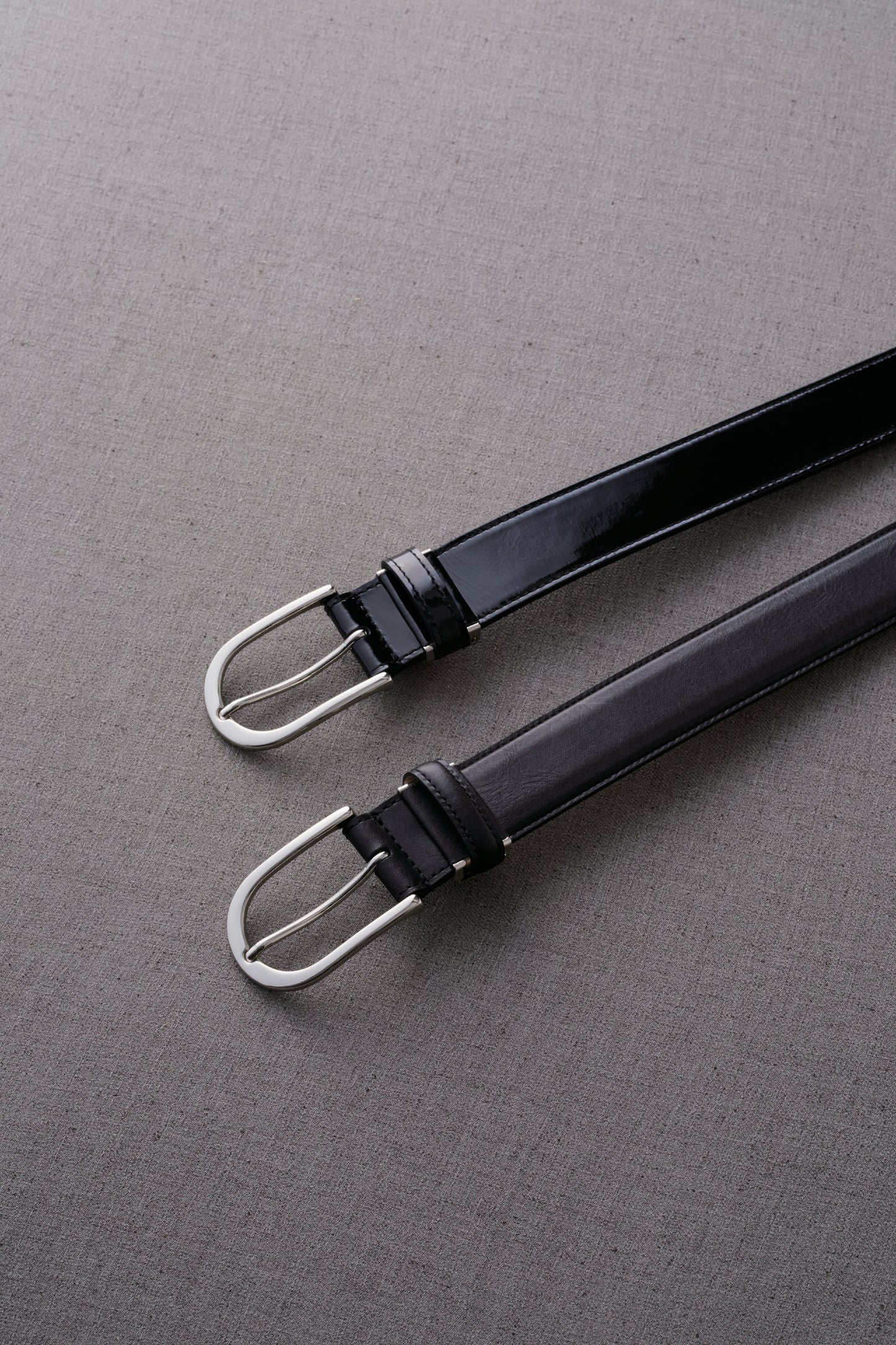 Men's belt &lt;Enamel black&gt;